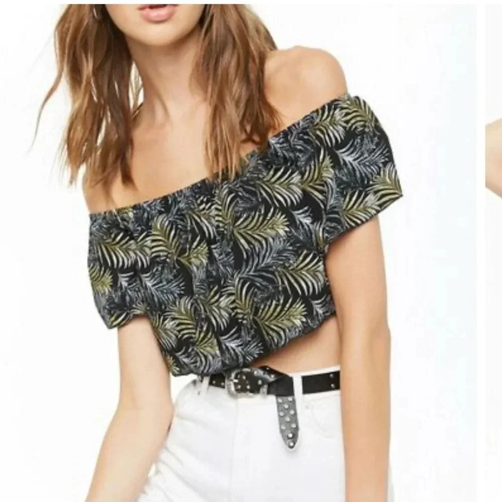 NWT FOREVER 21 TROPICAL CROP TOP